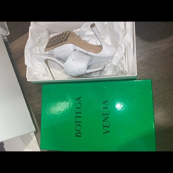 bottega veneta white genuine leather sandal size 40 - Picture 3 of 9